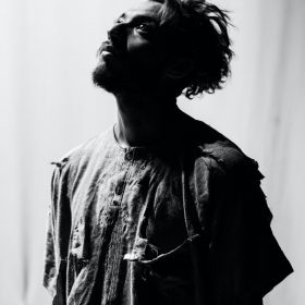 a picture of a man acting